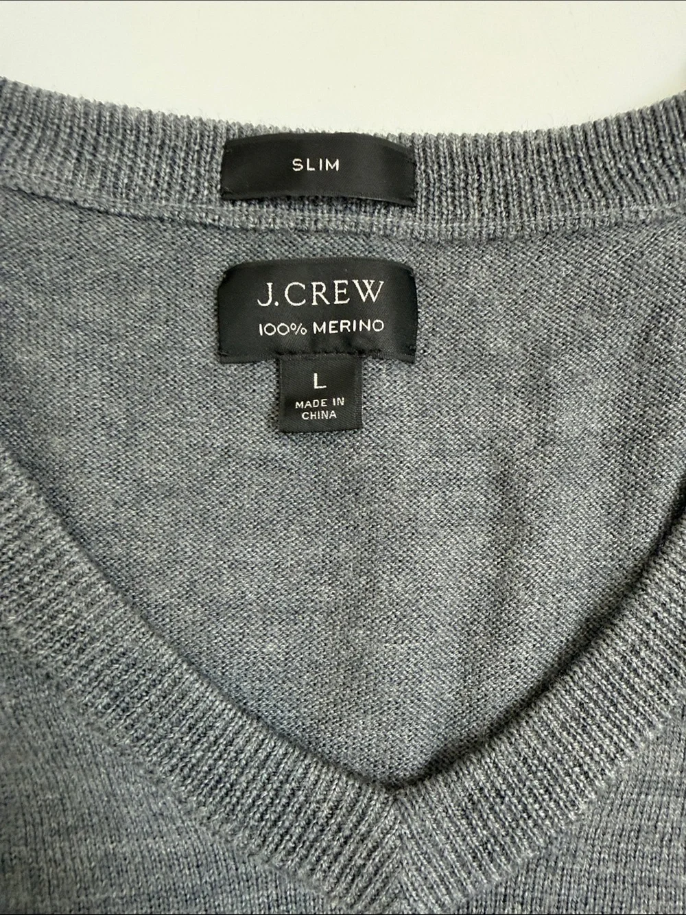 J Crew 100% Merino Wool Sweater‎ Men’s Large Grey V-Neck Slim Fit